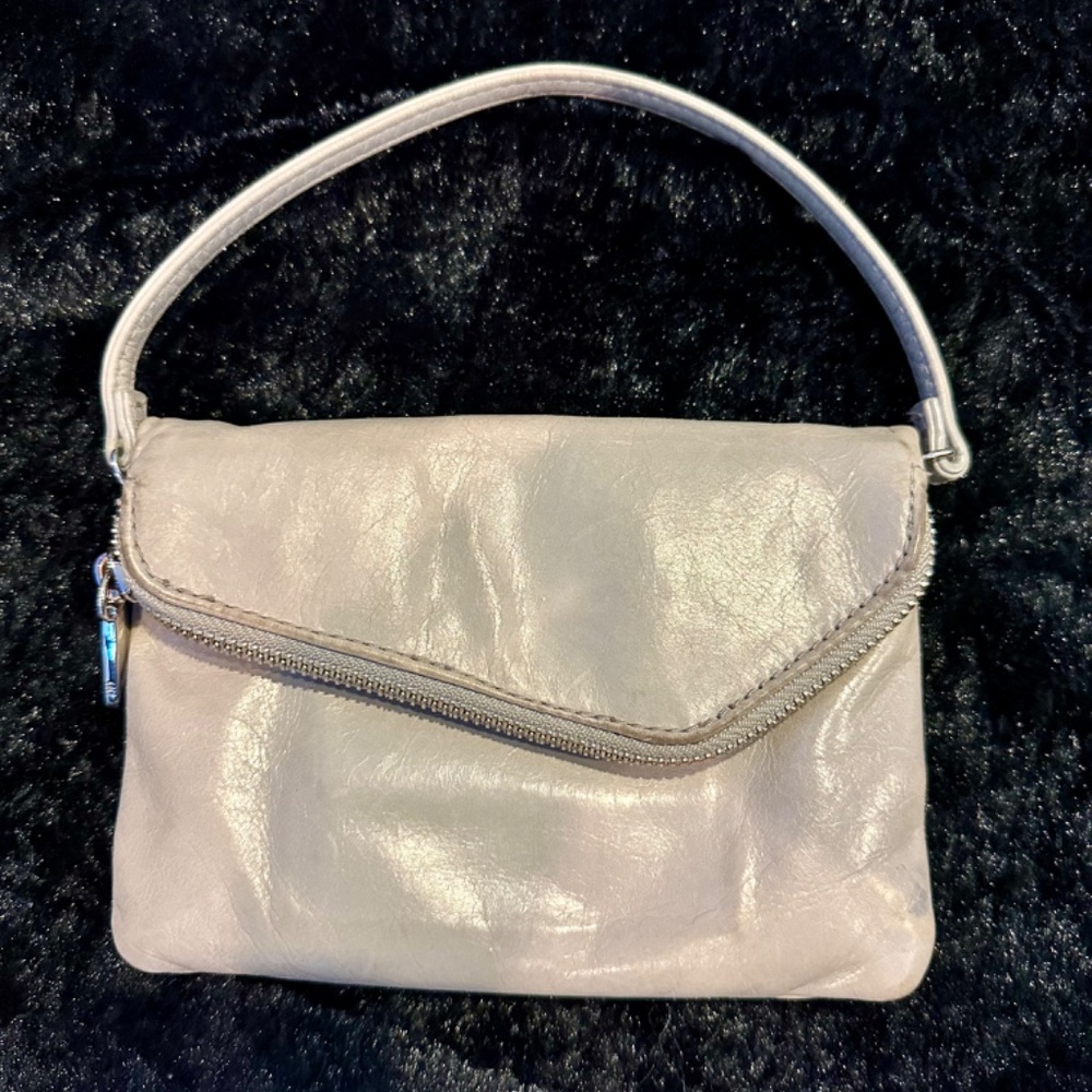 HOBO Multifunctional Purse - Picture 2 of 10